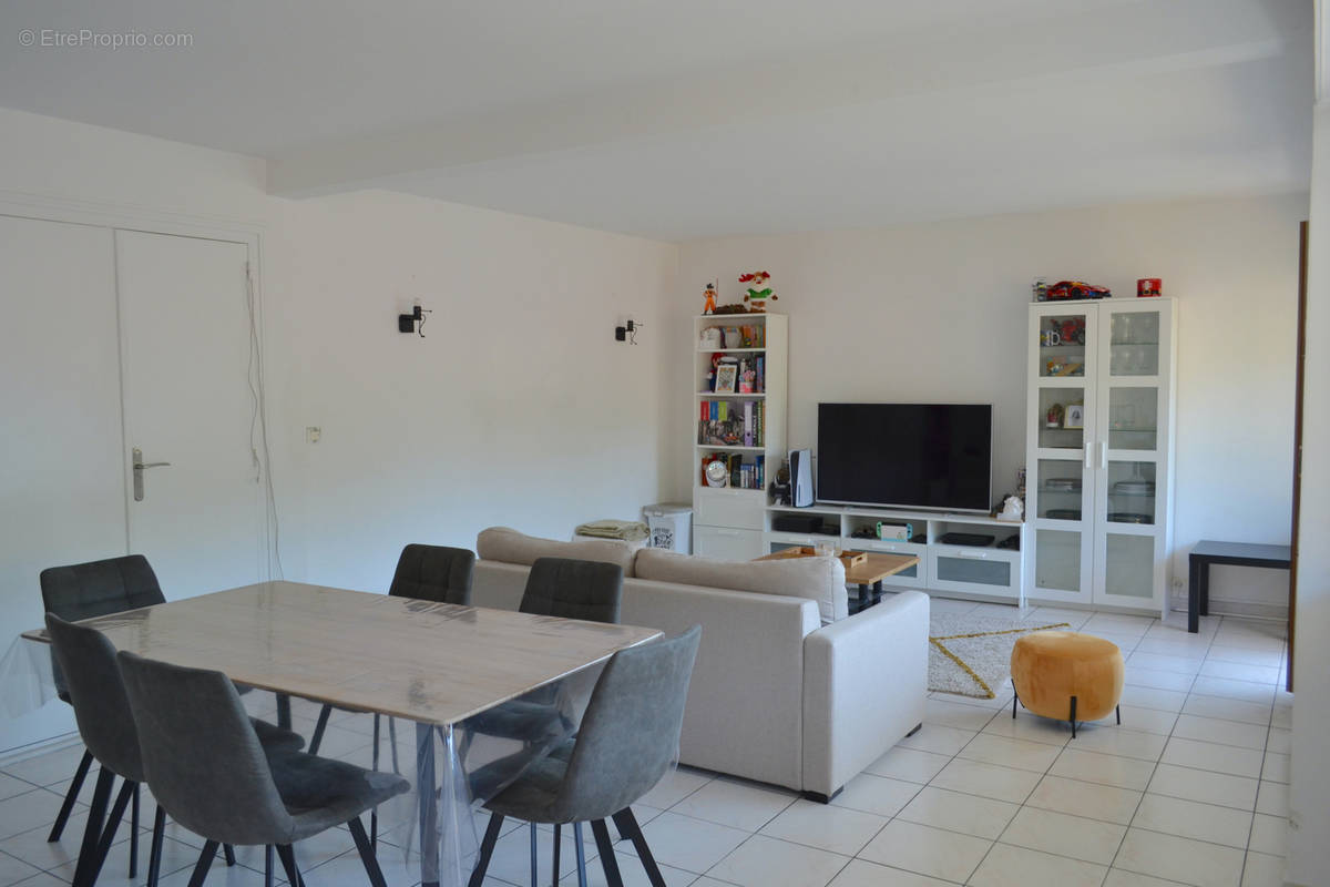 Appartement à BOURGOIN-JALLIEU