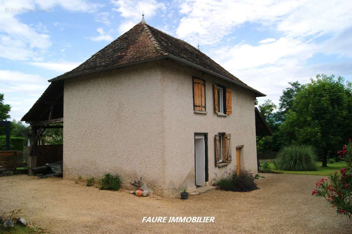 Maison à LES AVENIERES