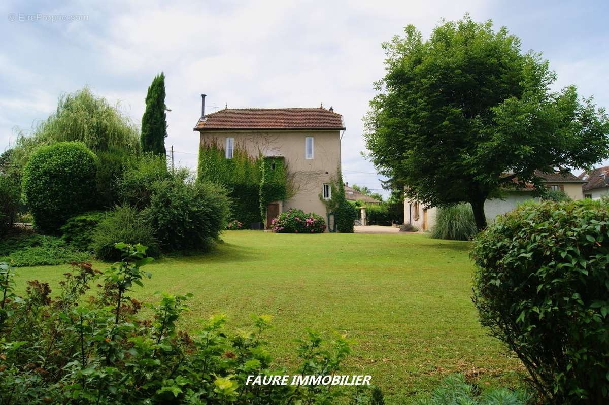 Maison à LES AVENIERES