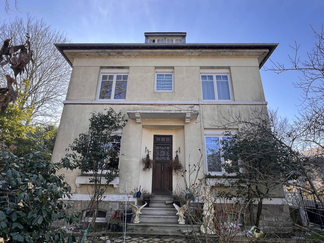 Maison à VILLEDIEU-LES-POELES