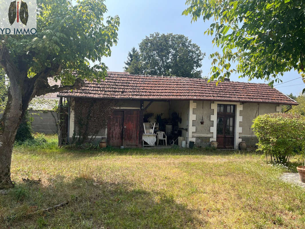 Maison à CABANAC-ET-VILLAGRAINS