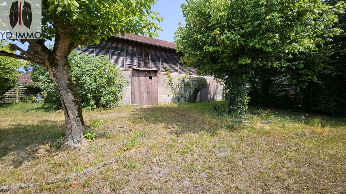 Maison à CABANAC-ET-VILLAGRAINS