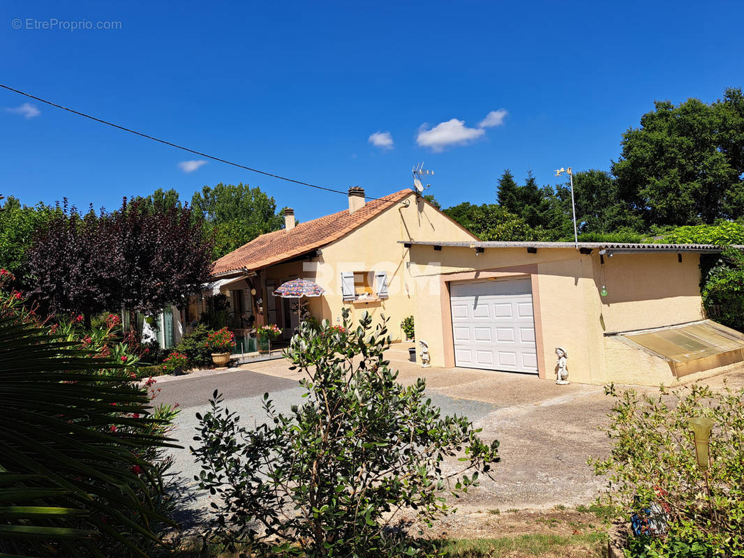 Maison à SAINT-PIERRE-D&#039;EYRAUD