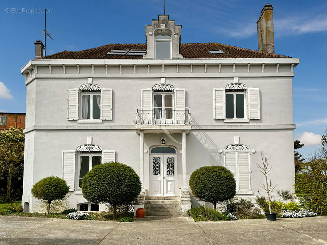 Appartement à CHEVRY-COSSIGNY