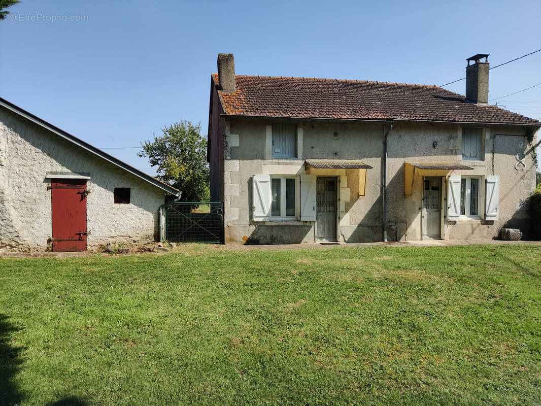 Maison à PAIZAY-LE-SEC