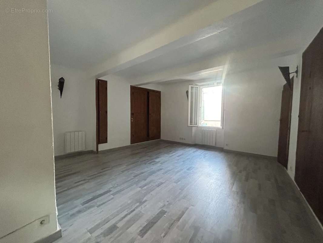 Appartement à CLAVIERS