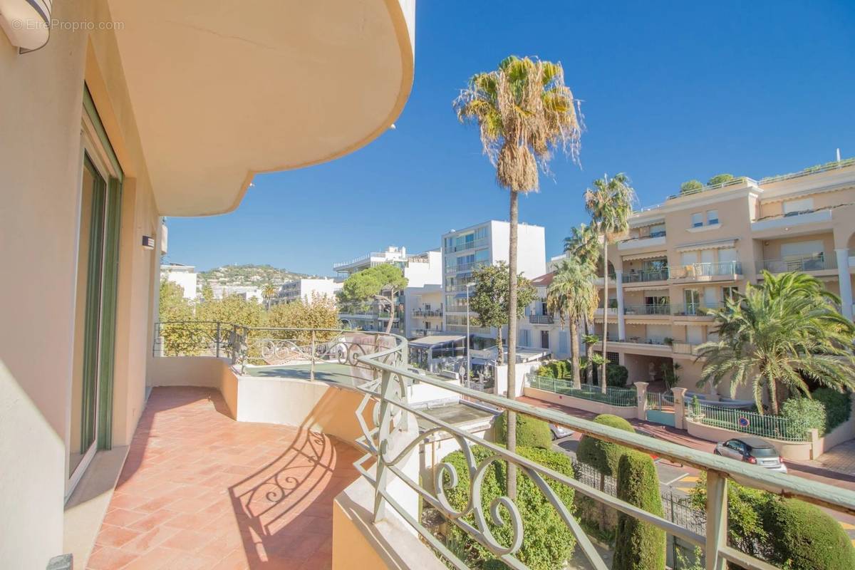 Appartement à CANNES