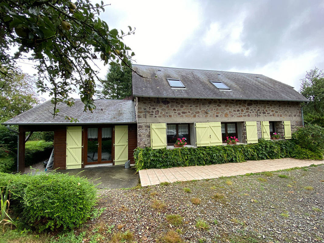 Maison à AUNAY-SUR-ODON