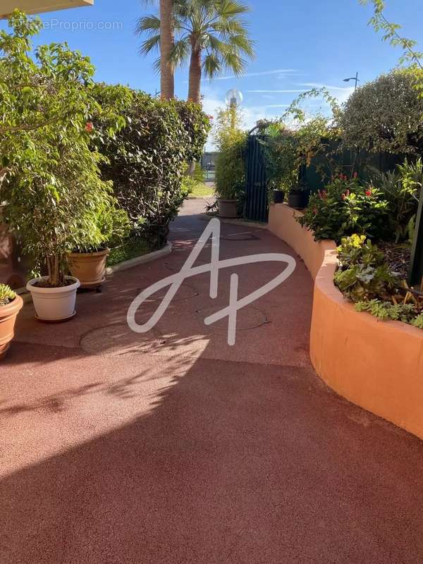 Appartement à ROQUEBRUNE-CAP-MARTIN