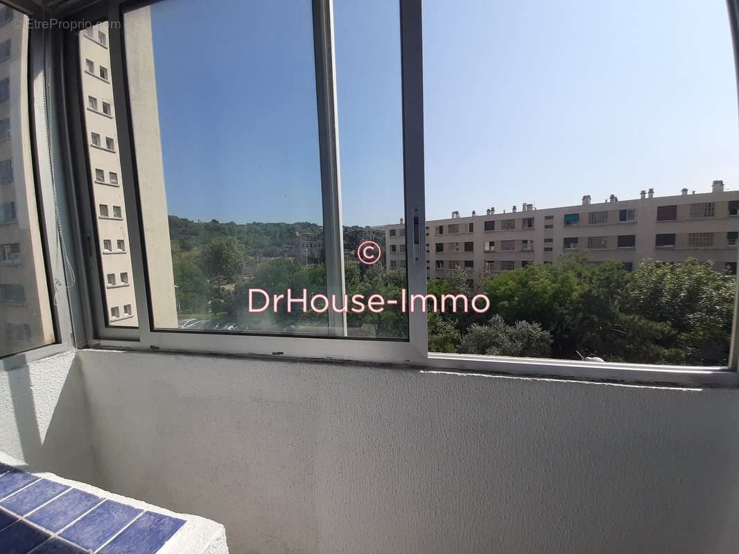 Appartement à MARSEILLE-15E