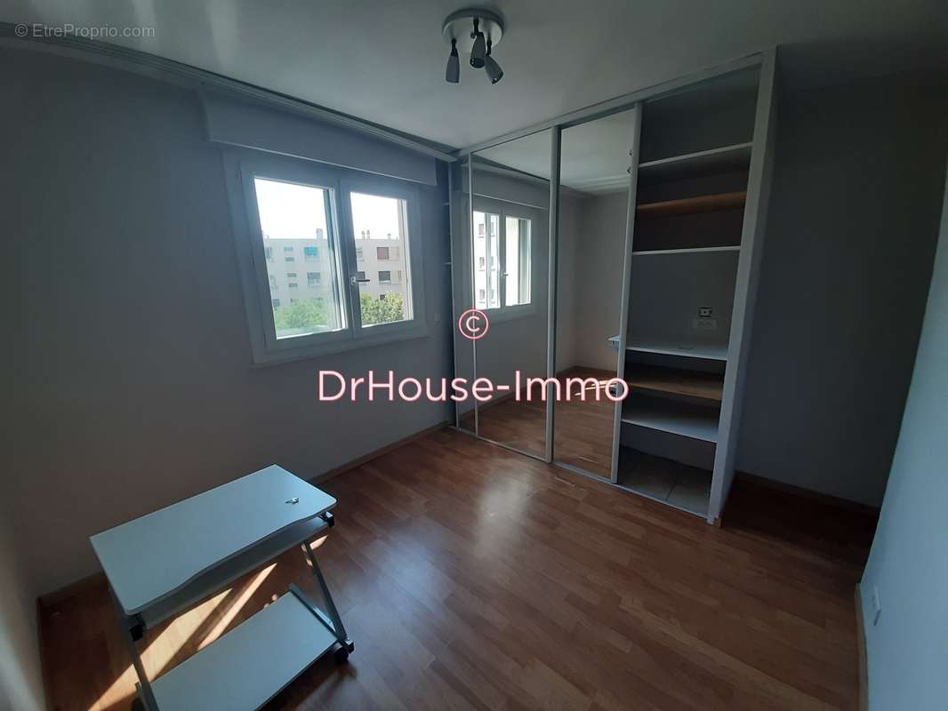 Appartement à MARSEILLE-15E