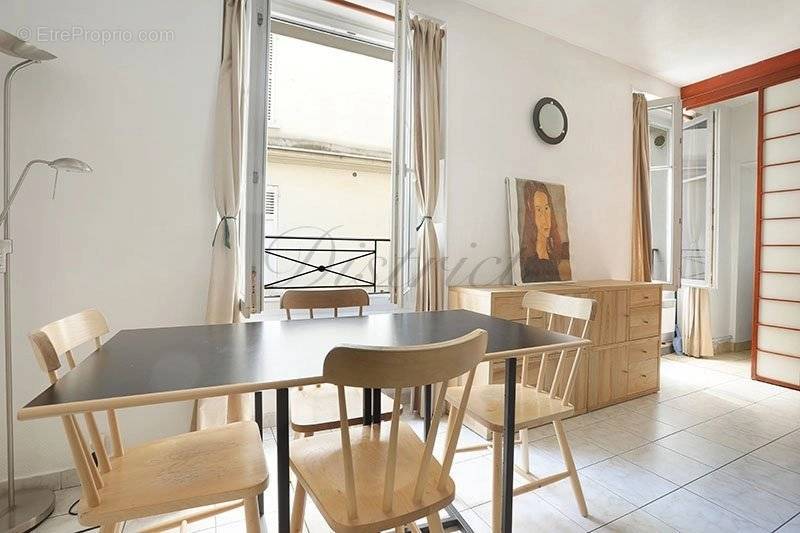 Appartement à PARIS-7E