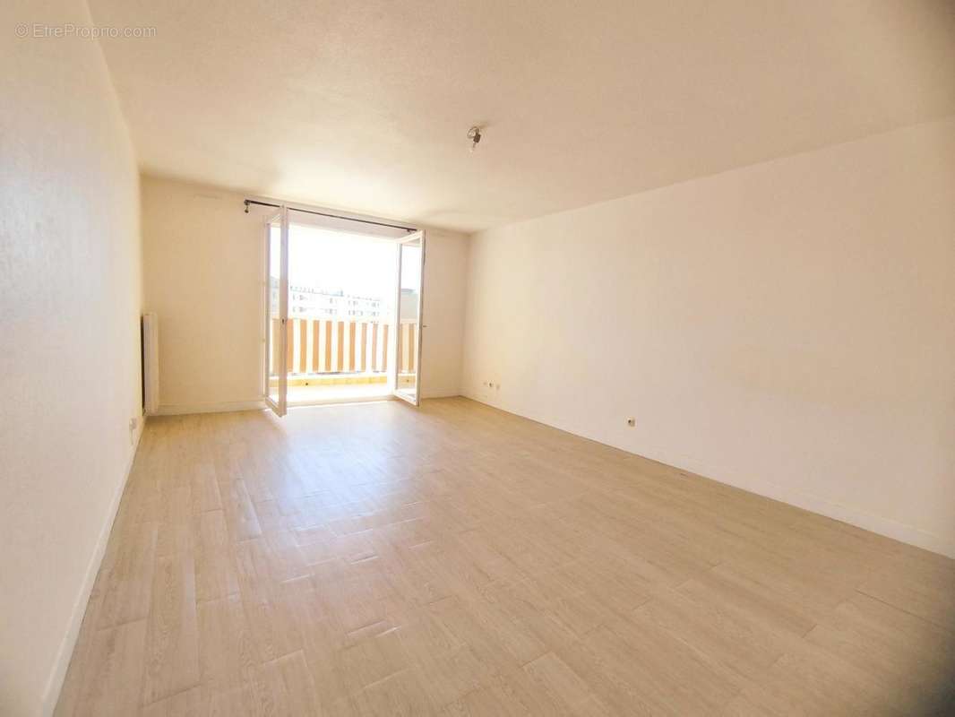   - Appartement à NICE