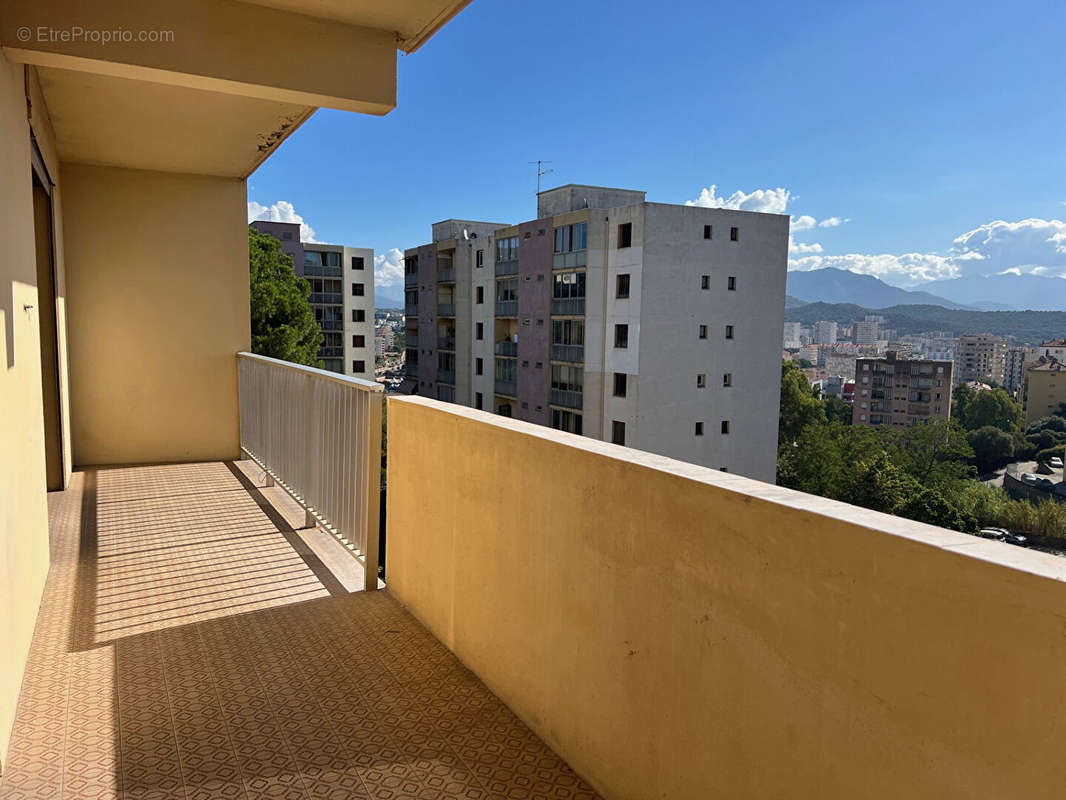 Appartement à AJACCIO