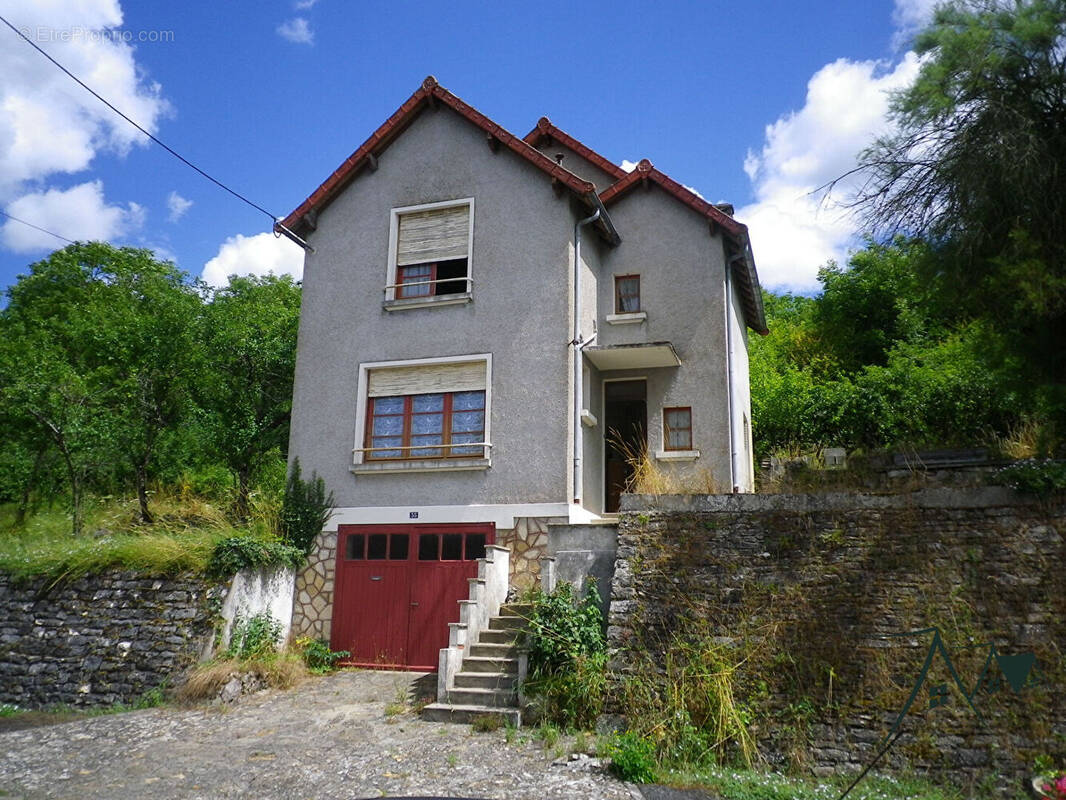 Maison à BRUERE-ALLICHAMPS