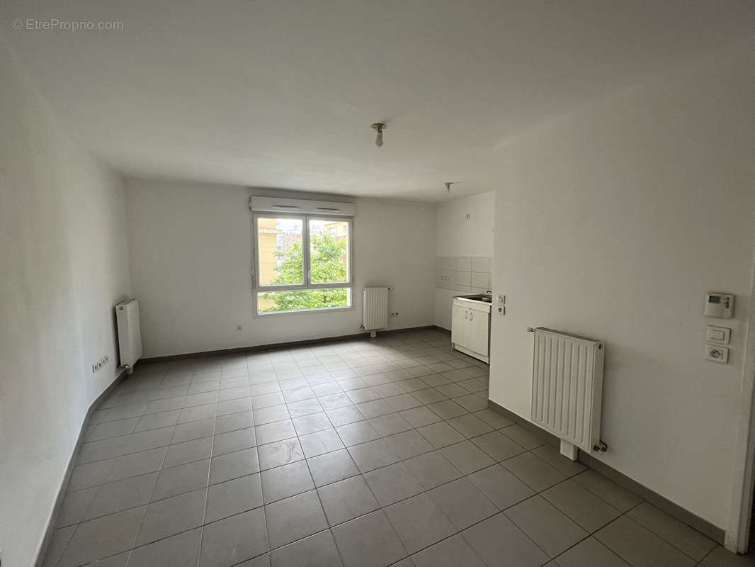 Appartement à AUBERVILLIERS