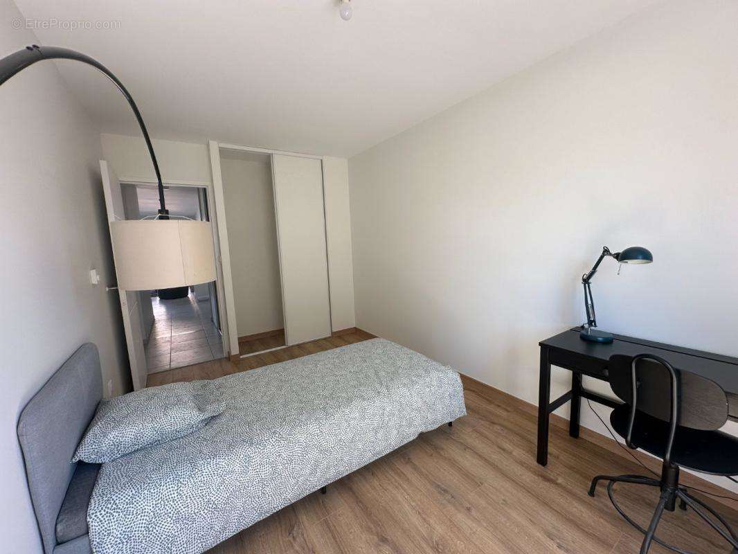 Appartement à MONTROND-LES-BAINS