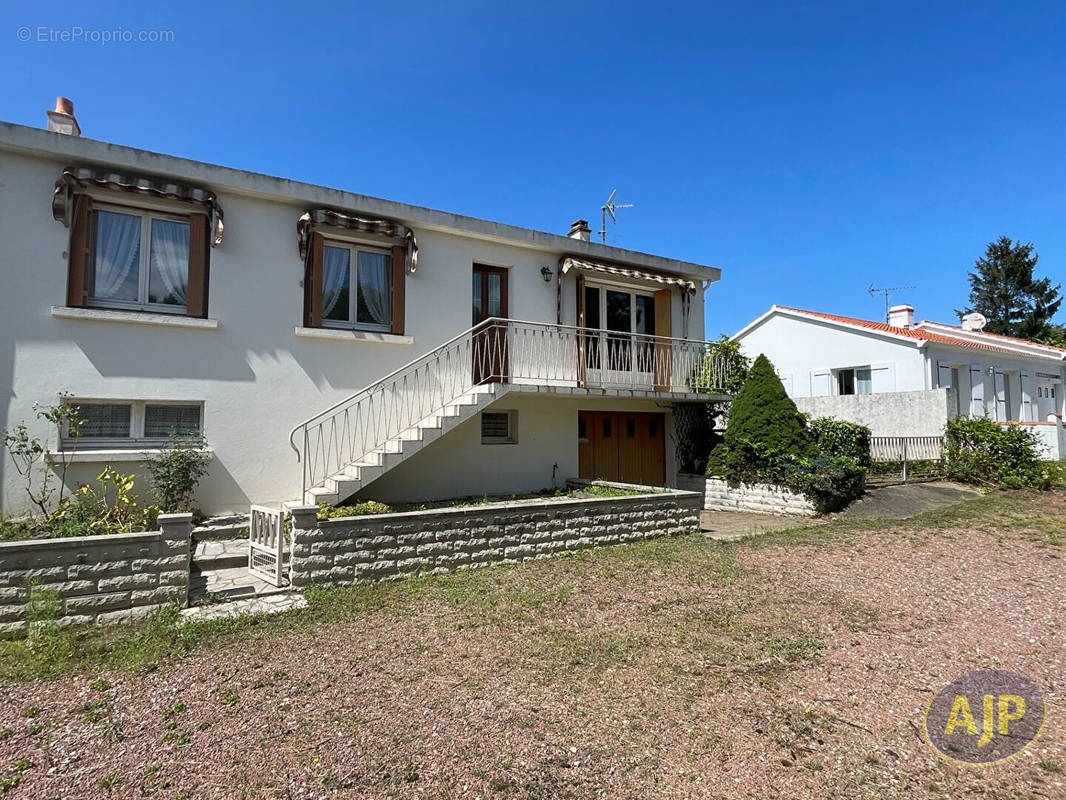 Maison à SAINT-GERVAIS