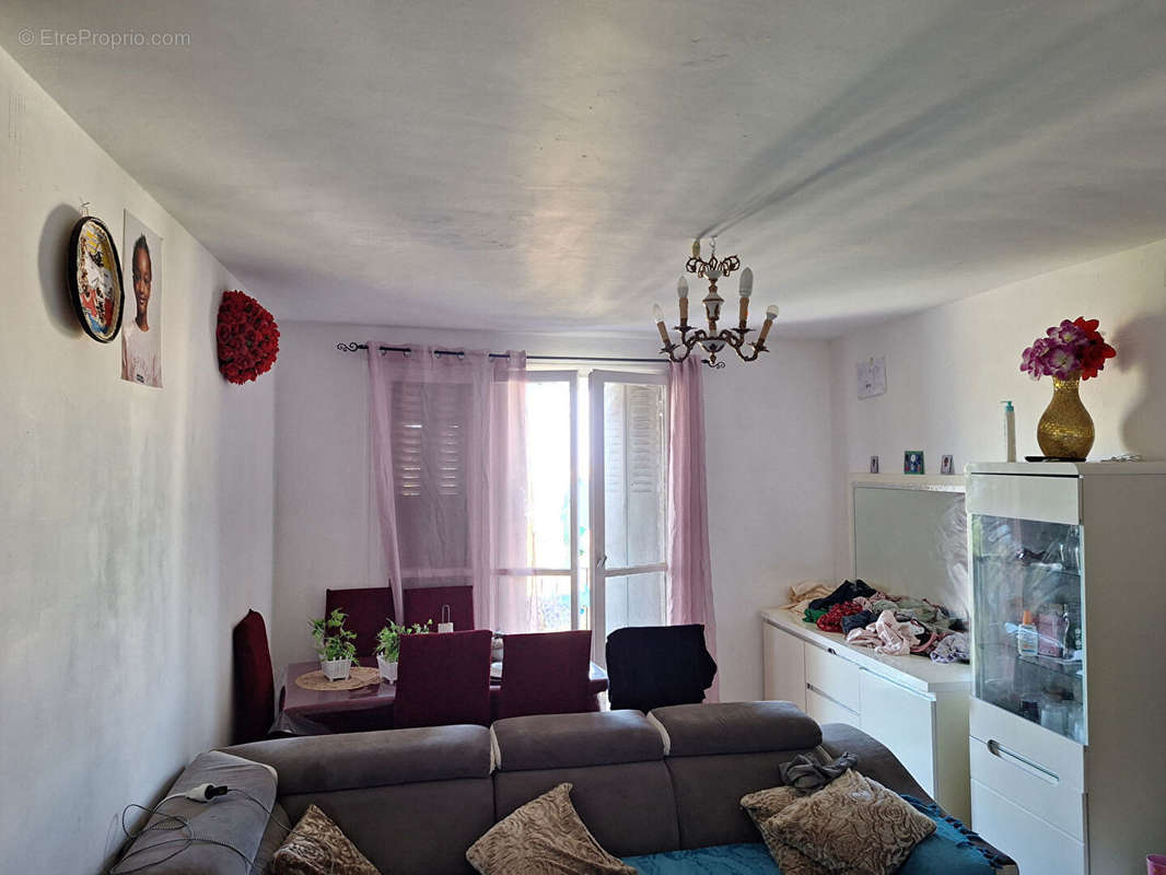 Appartement à MARSEILLE-14E