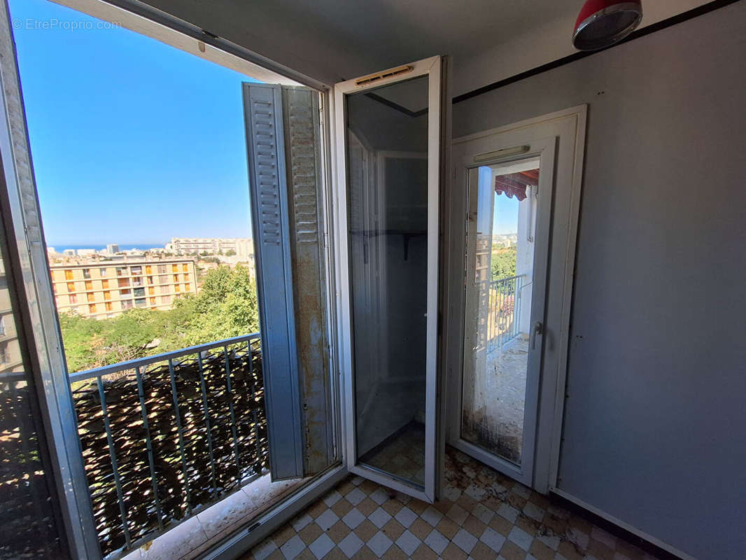 Appartement à MARSEILLE-14E