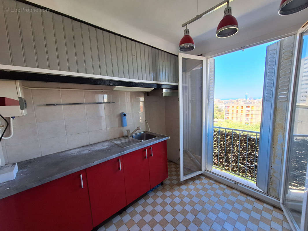 Appartement à MARSEILLE-14E