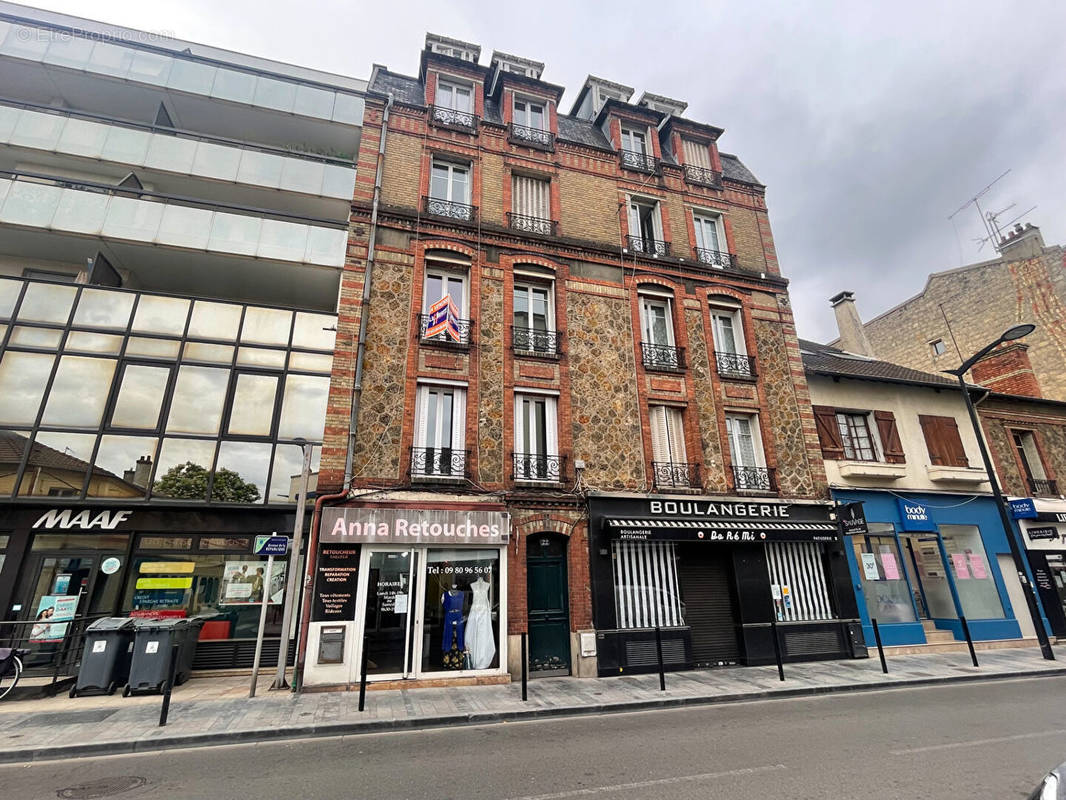 Appartement à SARTROUVILLE