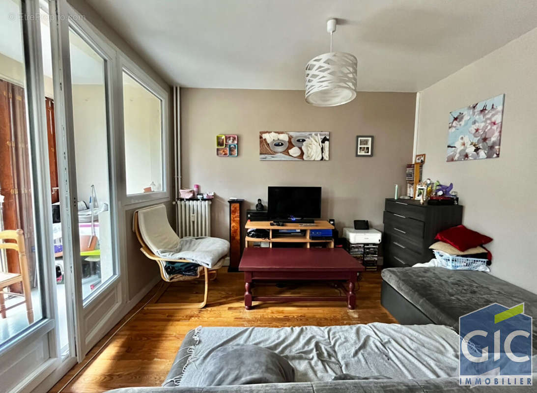 Appartement à HEROUVILLE-SAINT-CLAIR