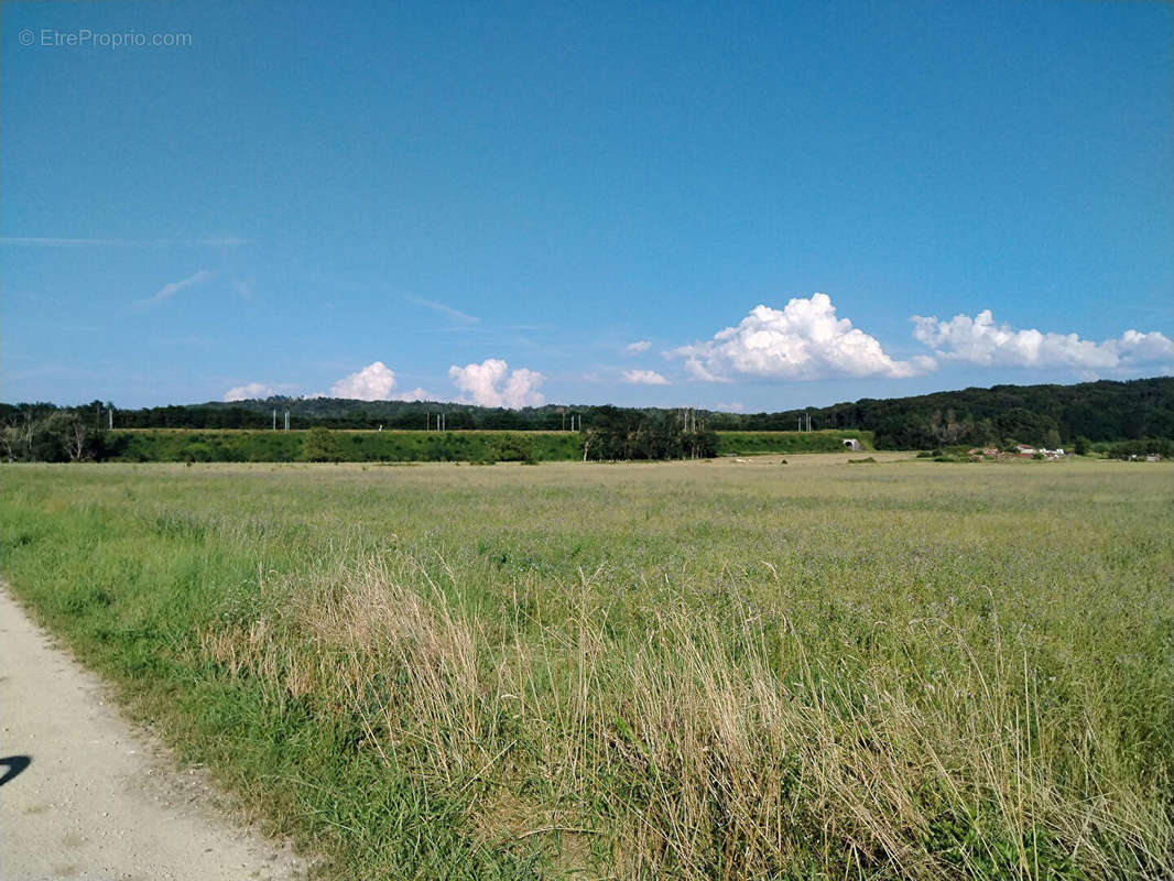 Terrain à CRAMANS