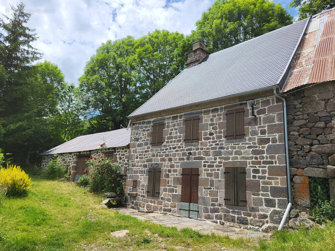 Maison à CHEYLADE