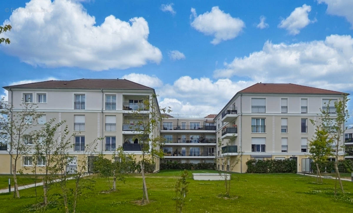 Appartement à CLAYE-SOUILLY