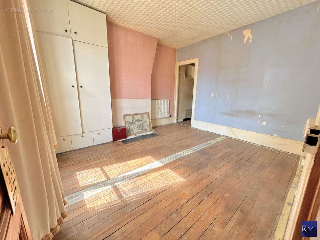 Appartement à PARIS-20E