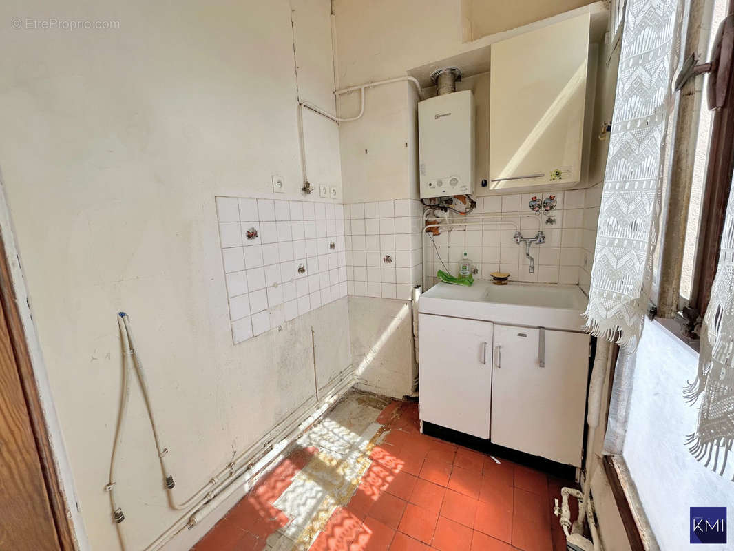 Appartement à PARIS-20E