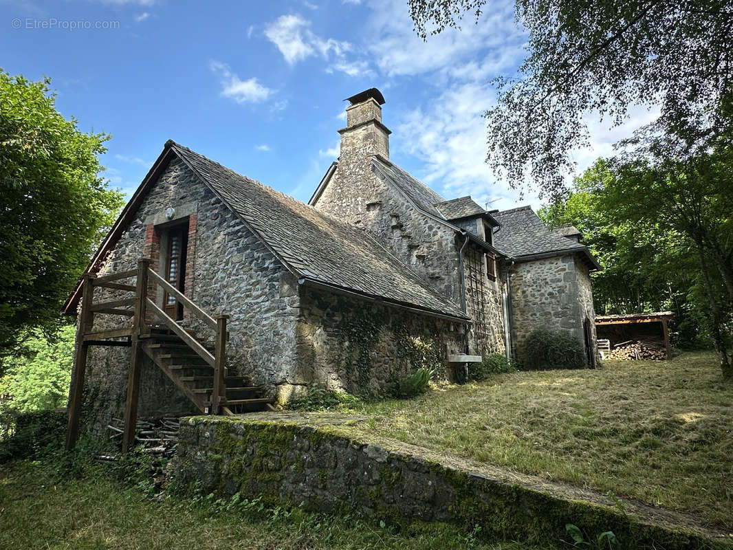 Maison à SAINT-MARTIN-VALMEROUX