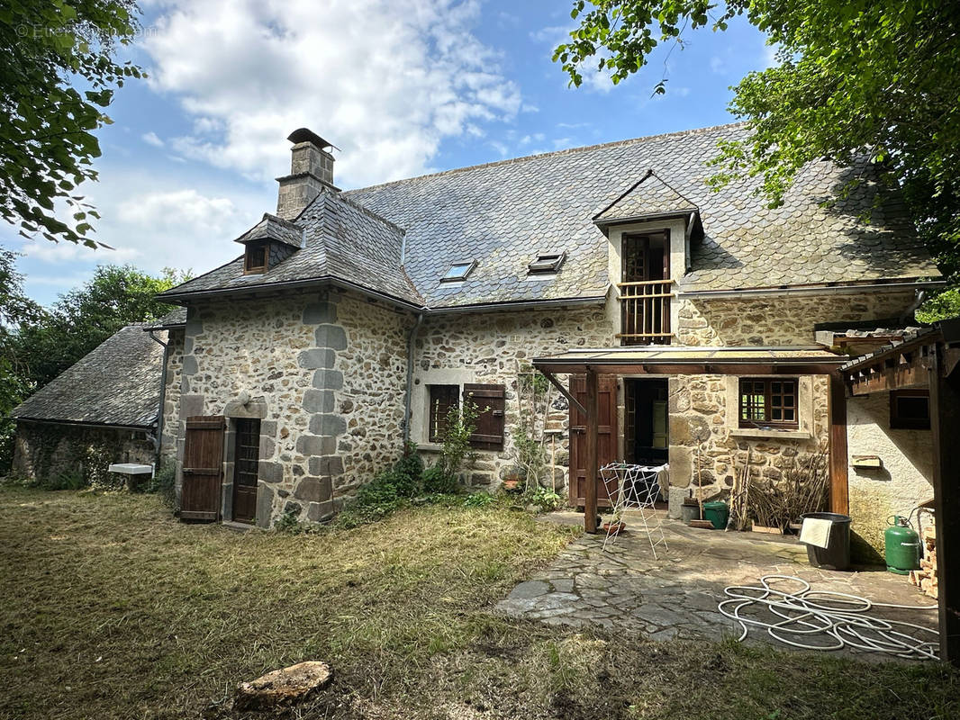 Maison à SAINT-MARTIN-VALMEROUX