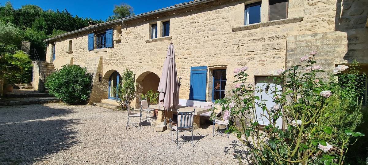 Maison à UZES