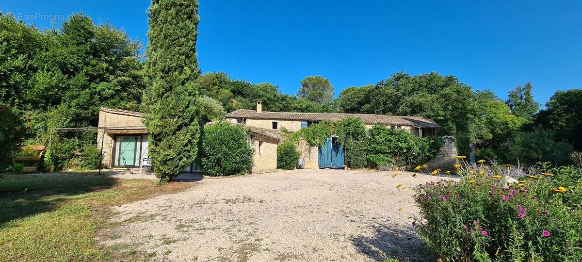 Maison à UZES