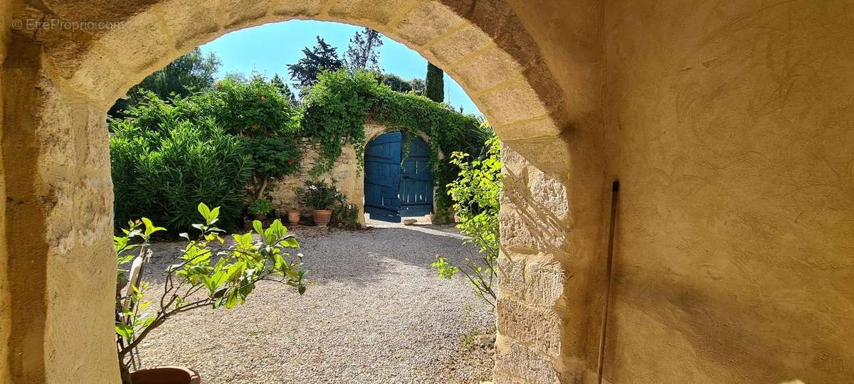 Maison à UZES