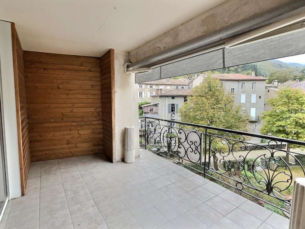 Appartement à VALLERAUGUE