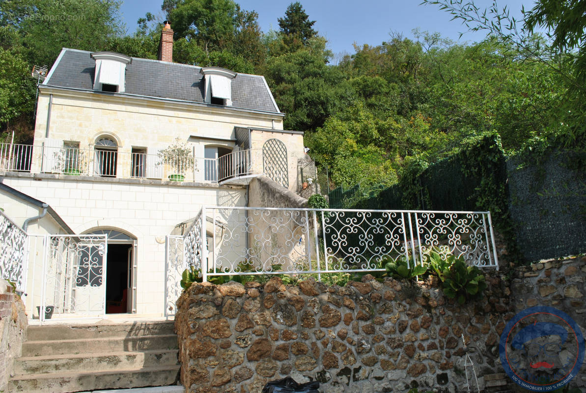 Maison à NAZELLES-NEGRON