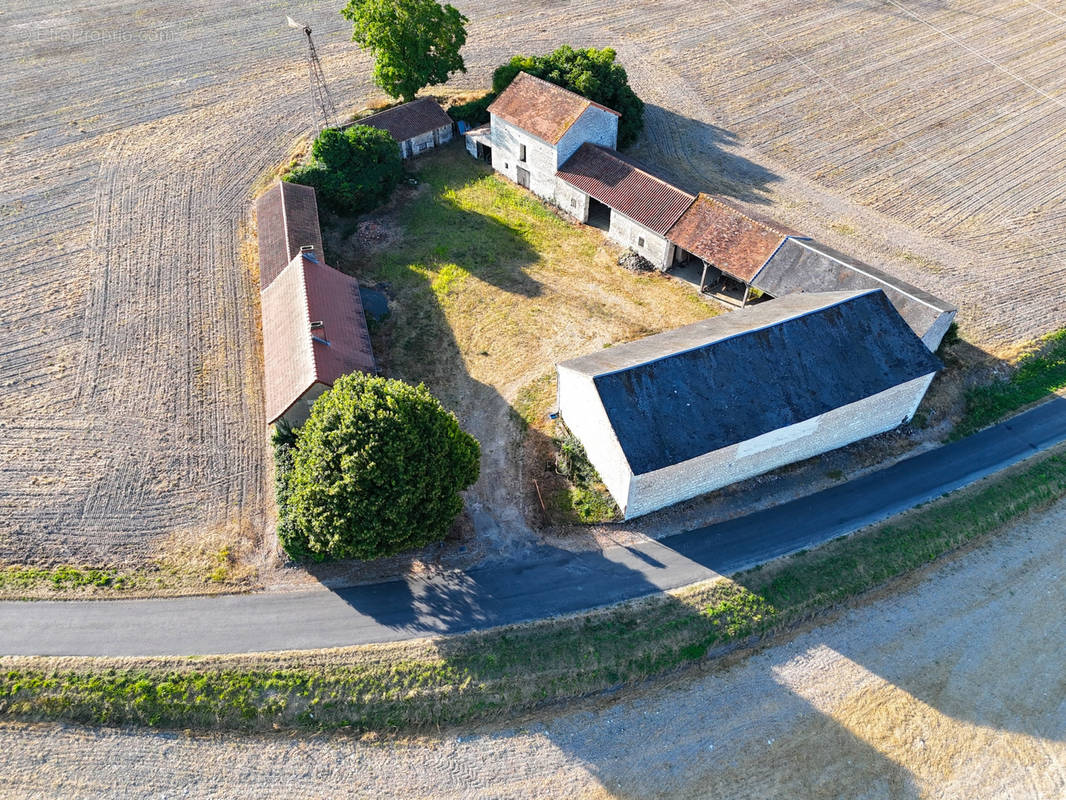 Maison à ANTRAN