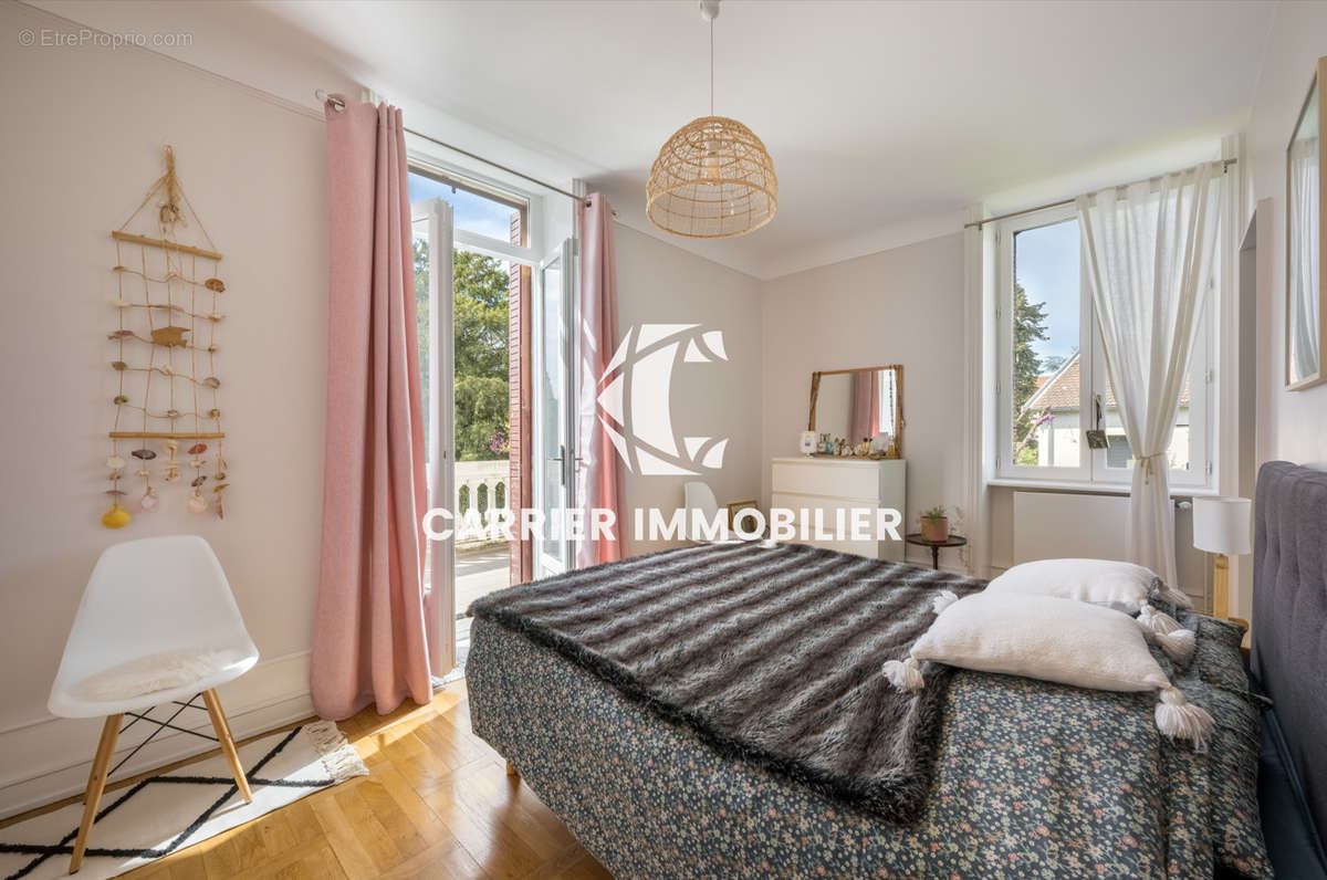 Appartement à LYON-5E