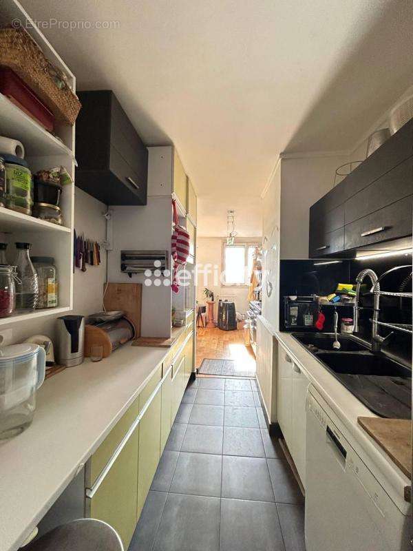 Appartement à PARIS-20E