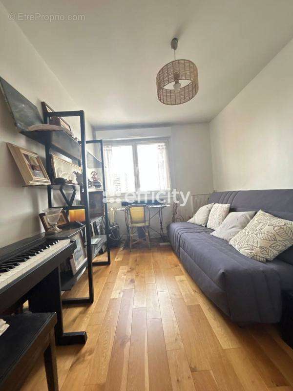 Appartement à PARIS-20E