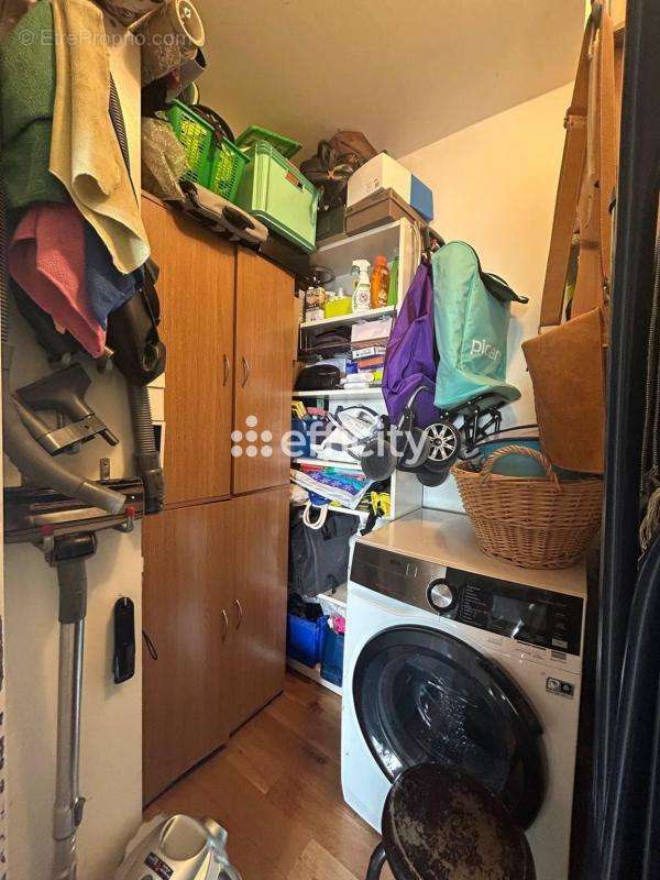 Appartement à PARIS-20E