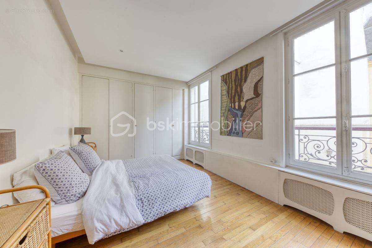 Appartement à PARIS-4E