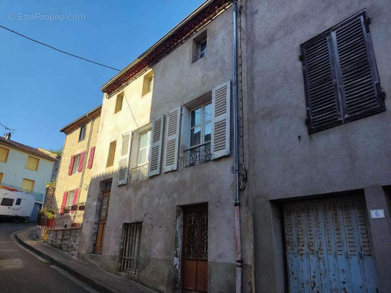 Maison à CUNLHAT