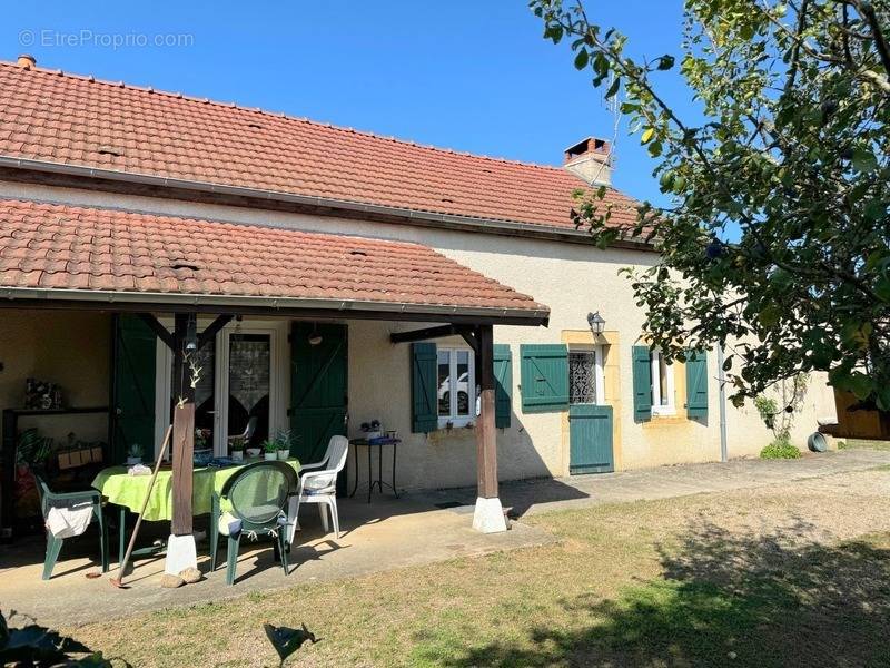 Maison à GUEUGNON