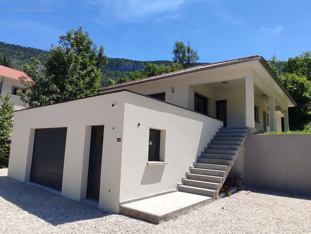 Maison à SAINT-MARTIN-EN-VERCORS