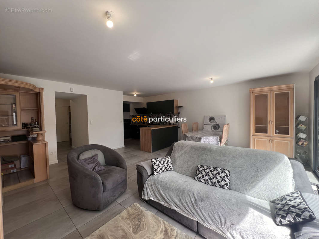 Appartement à VALS-PRES-LE-PUY