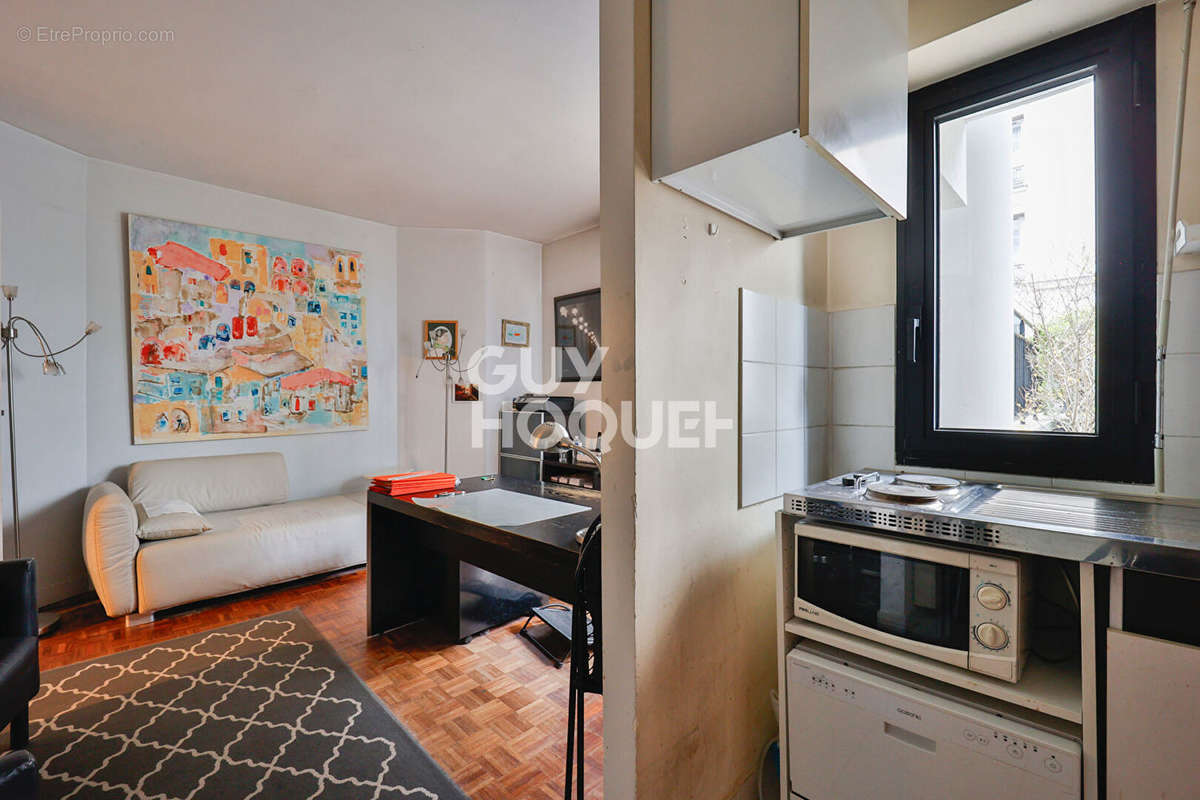 Appartement à ISSY-LES-MOULINEAUX